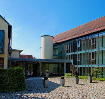 Hotel Oberschwaebischer Hof Schwendi Exterior foto